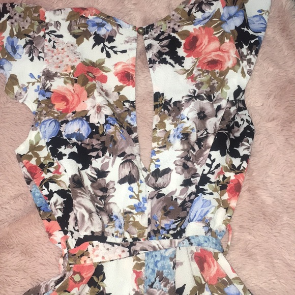 Romper - Picture 5 of 5